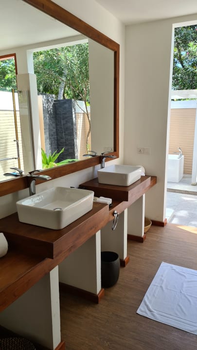 Zimmer Kudafushi Resort & Spa