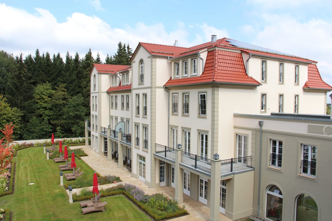 Außenansicht Rückseite Naturresort & Spa Schindelbruch