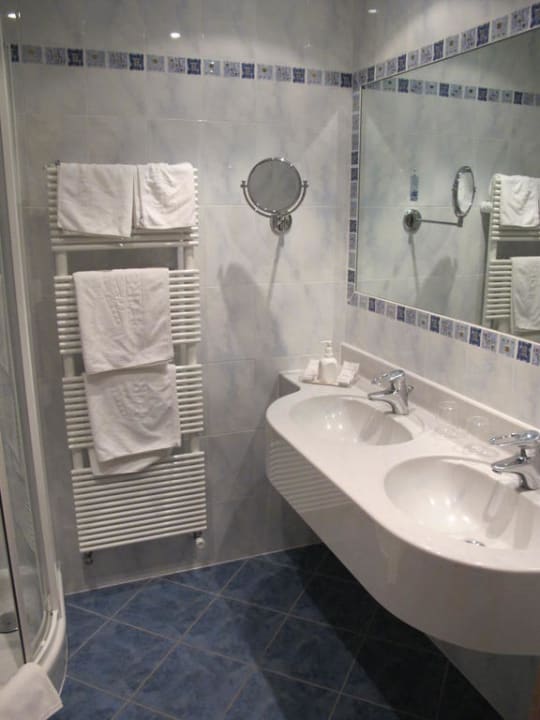 Bad (Zimmer Typ C) Hotel Fürstenhof