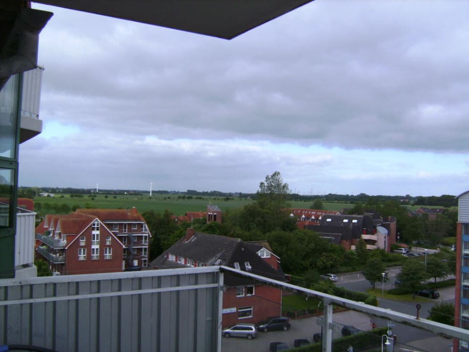 Balkonblick bei schönem Wetter auf Festland Upstalsboom Hotel am Strand