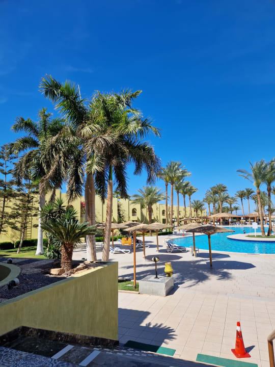 Pool Palm Beach Resort
