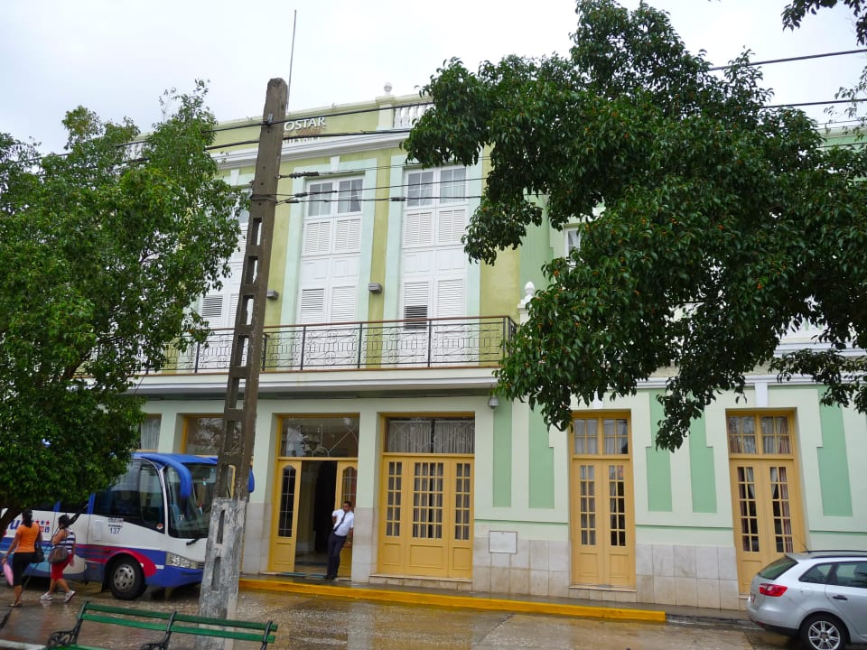 Haupteingang Iberostar Grand Trinidad