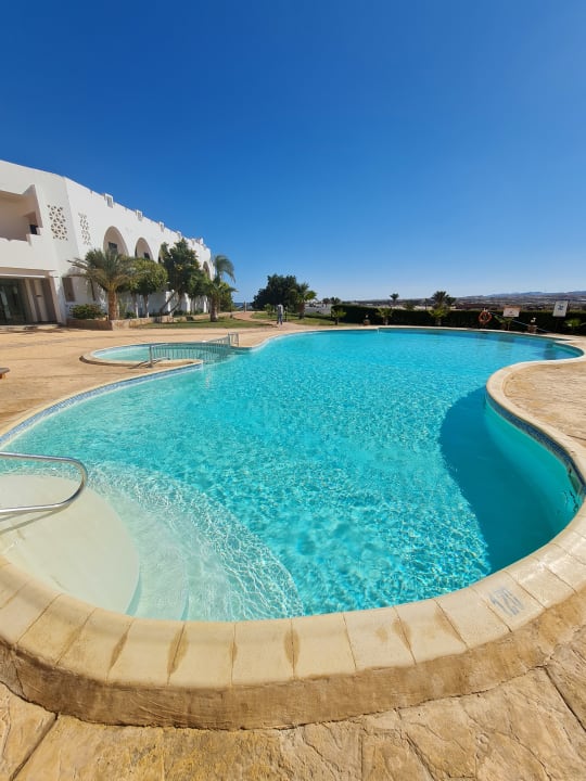 Pool Three Corners Equinox Beach Resort