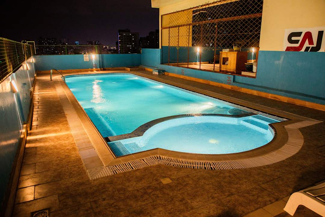 Pool The Saj Hotel