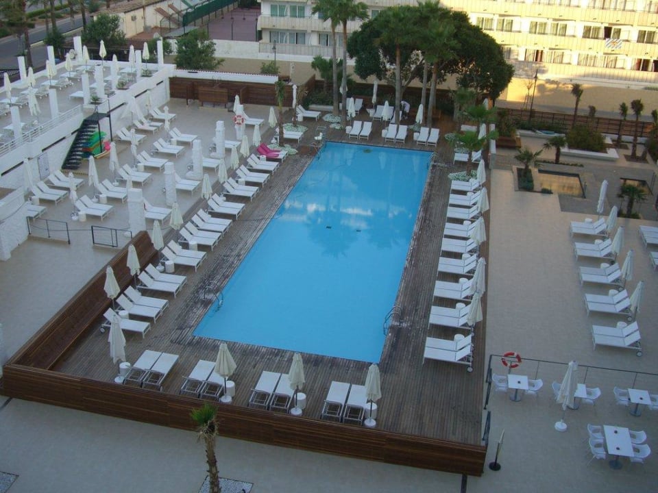 Poollandschaft Iberostar Waves Bahia de Palma
