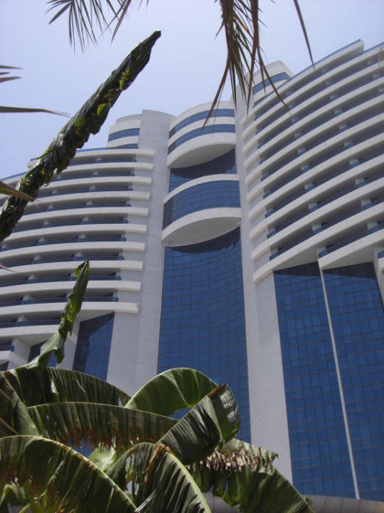 Außenansicht Mitte Hotel Le Meridien Al Aqah Beach Resort