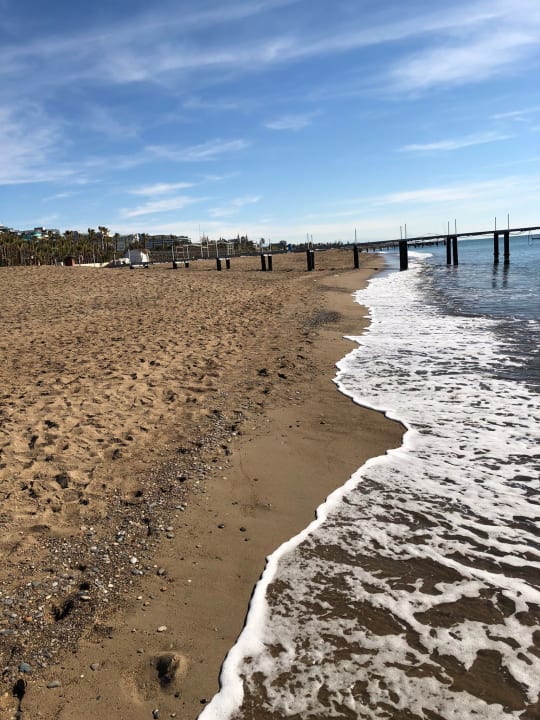 Strand Royal Wings Hotel