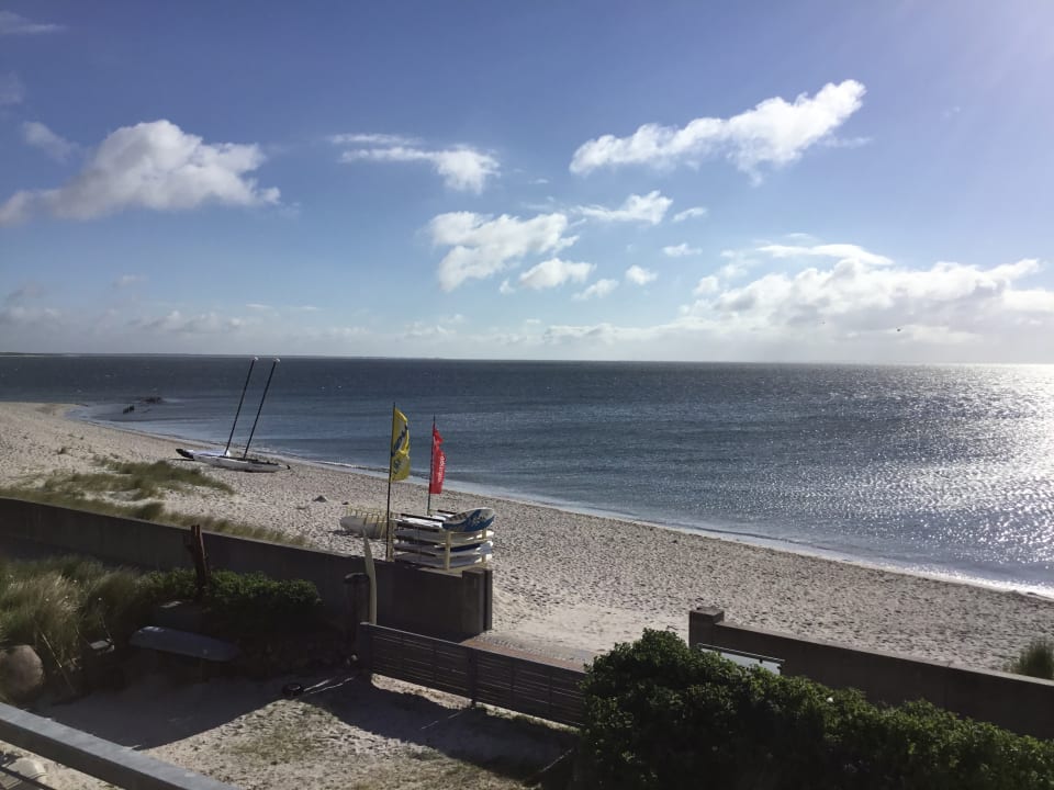 Blick auf den hoteleigene Hotel Strand am Königshafen List auf