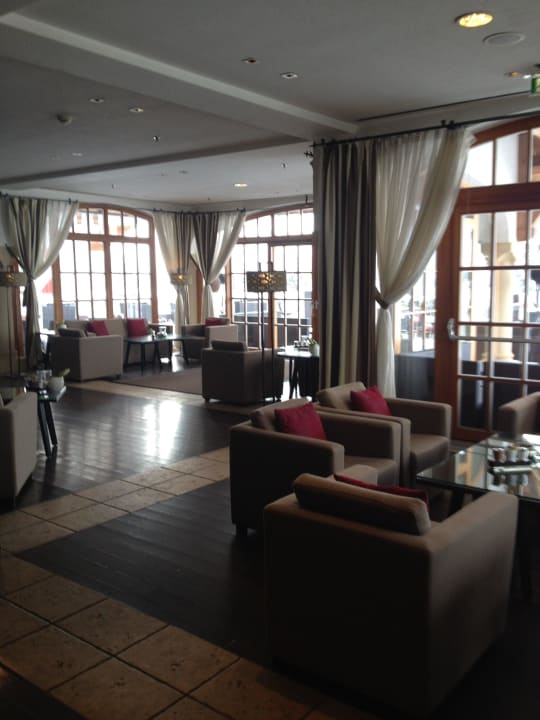 Hübscher Barbereich Schlosshotel Kitzbühel