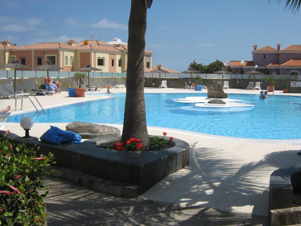 Blick auf den Pool Bahia Calma Beach