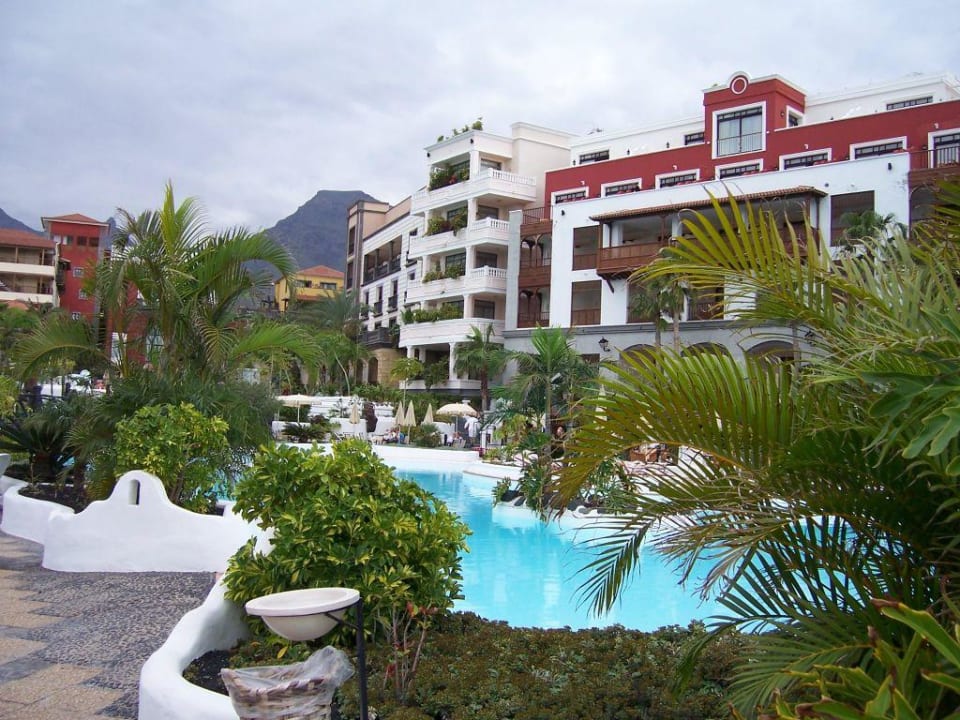 Pool & Blick aufs Hotel Gran Tacande Wellness & Relax Costa Adeje