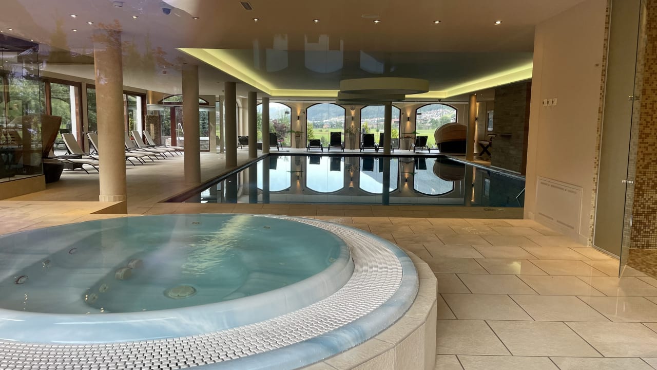 Pool Alpeiner Nature Resort Tirol