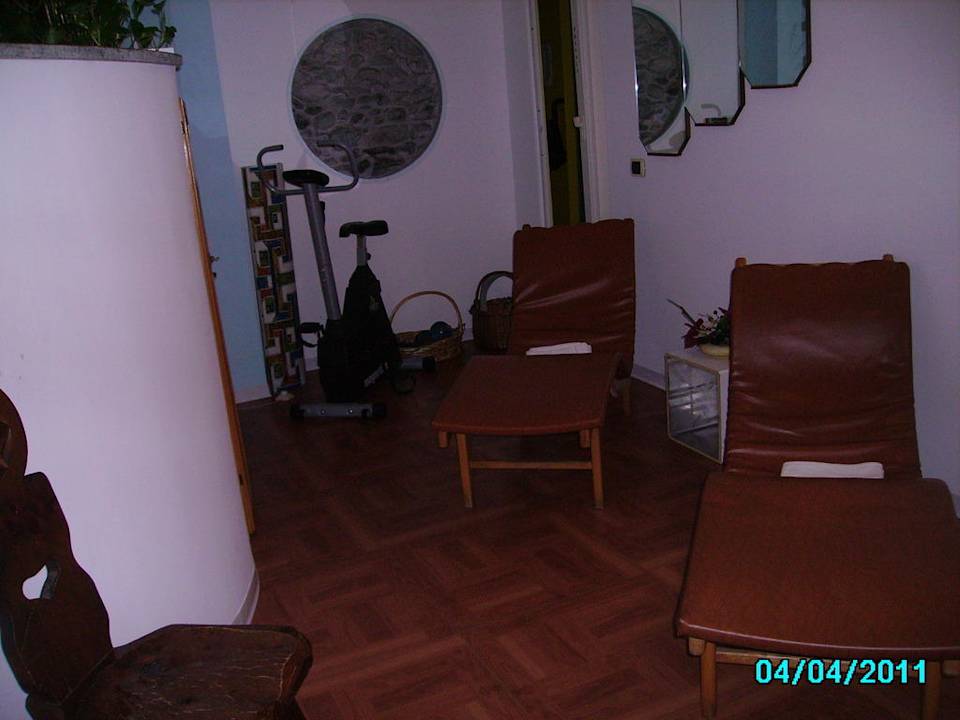 Qualche attrezzo palestra Hotel Elena