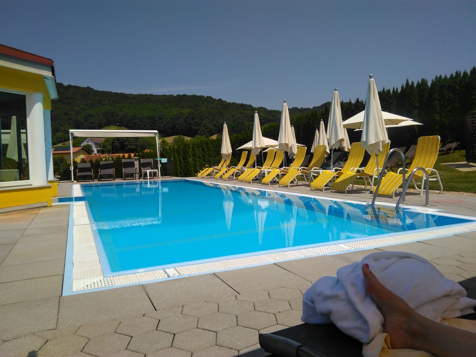 Pool Schlössl Hotel Kindl