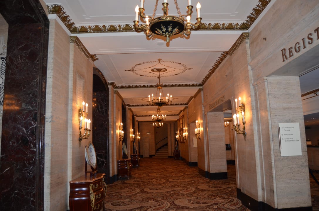 Lobby Palmer House A Hilton Hotel
