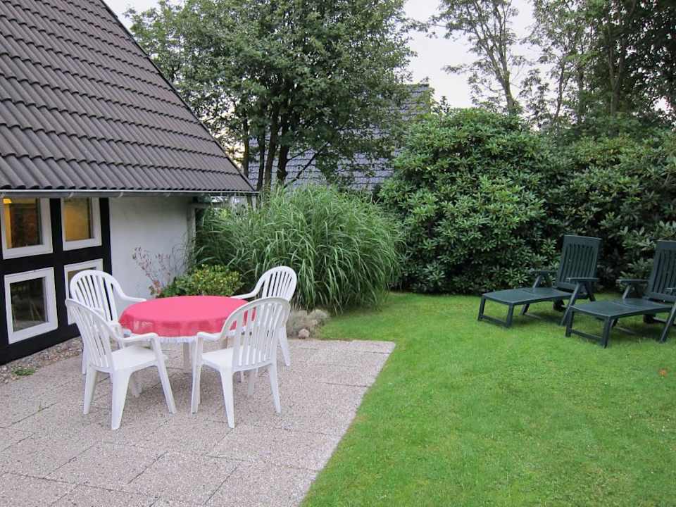 Sonnenliegen sind vorhanden Ferienhaus Quante