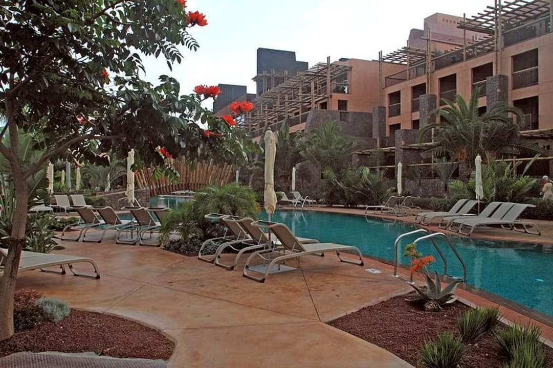 Basen Lopesan Baobab Resort