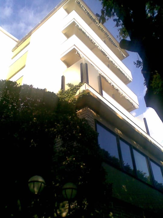 Steil nach oben Hotel Ermione