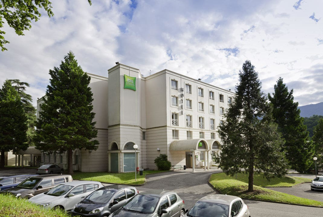 Entrée ibis Styles Aix les Bains Domaine de Marlioz