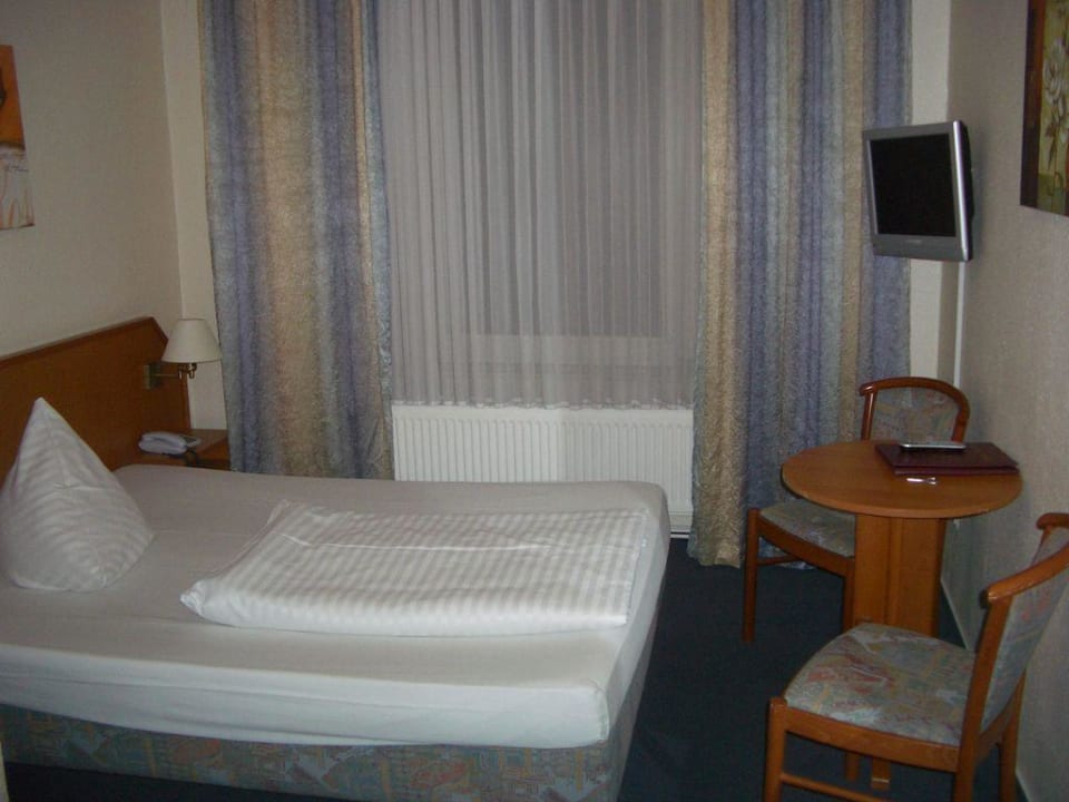 Zimmer 49 Hotel Lumen am Hauptbahnhof