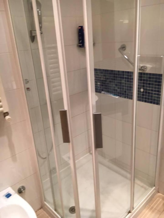 Dusche Idea Hotel Milano San Siro