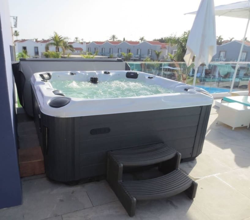 Jacuzzi LIVVO Los Calderones