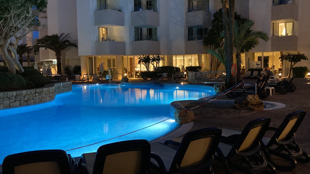 Pool Hipotels Bahia Grande