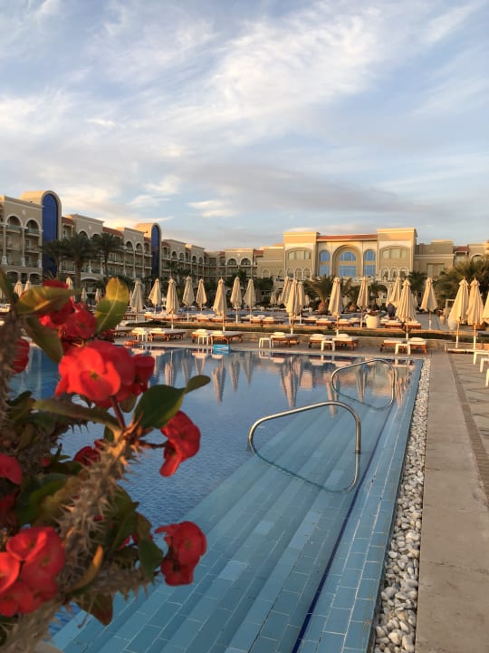 Pool Premier Le Reve Hotel & Spa