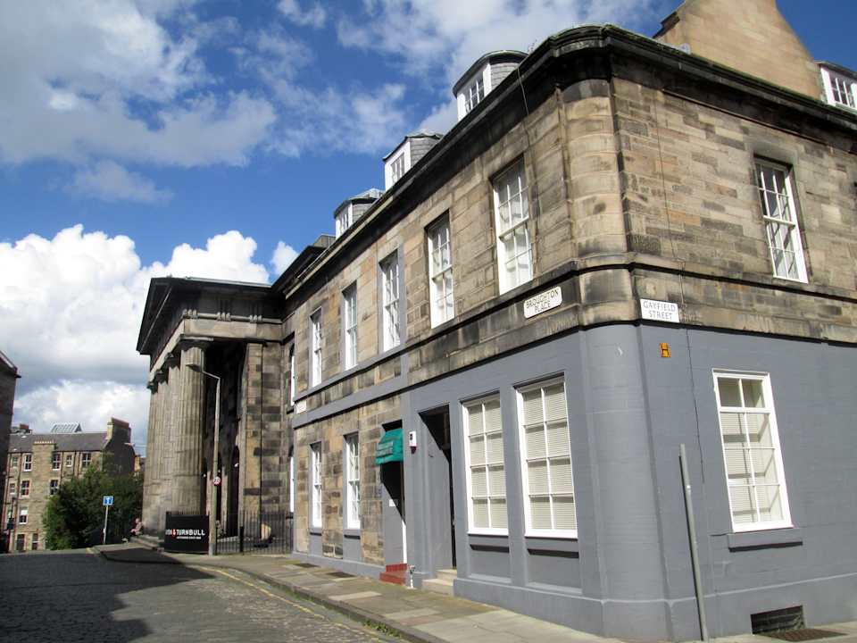 Außenansicht The Broughton Hotel