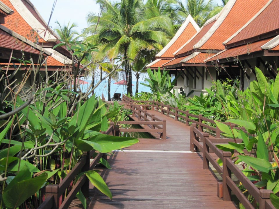 Weg zu Strand Khaolak Laguna Resort