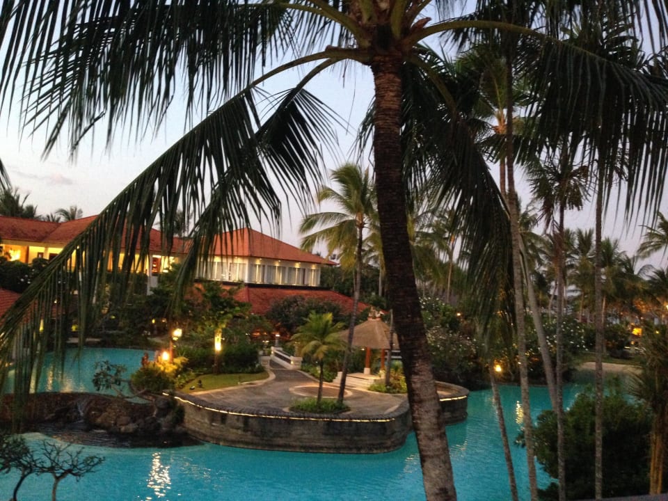 Gartenanlage mit Lagune The Laguna A Luxury Collection Resort & Spa