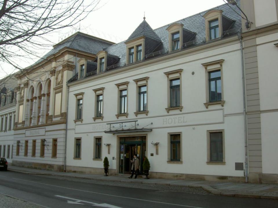 Hoteleingang DORMERO Hotel Dresden City