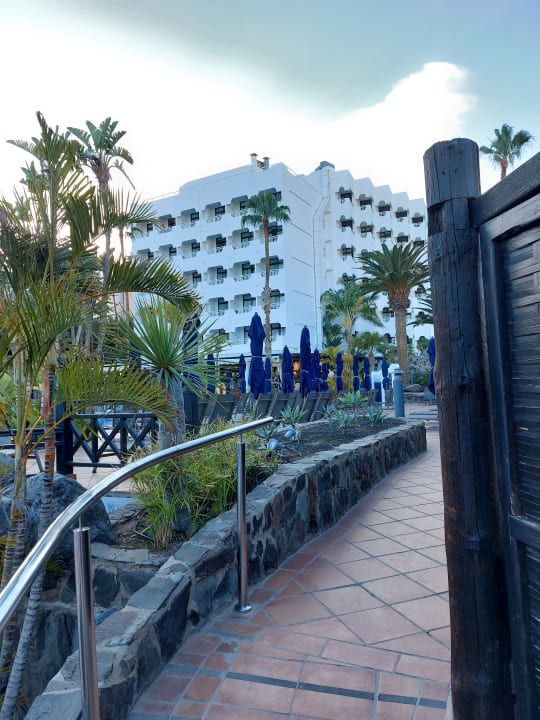 Außenansicht Corallium Beach by Lopesan Hotels - Adults only