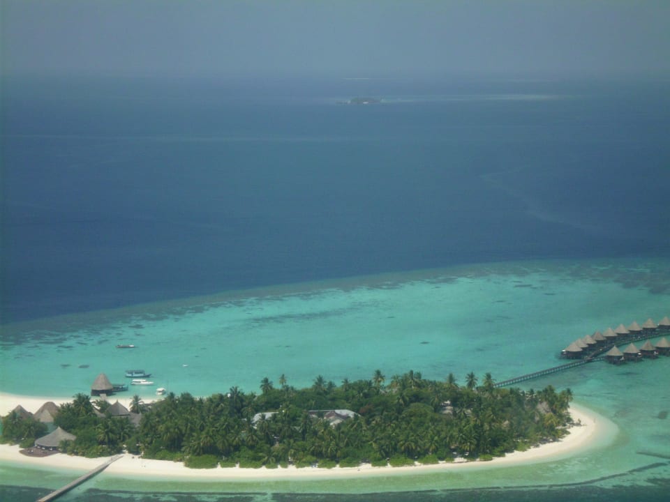 Von oben, im Anflug  Angaga Island Resort