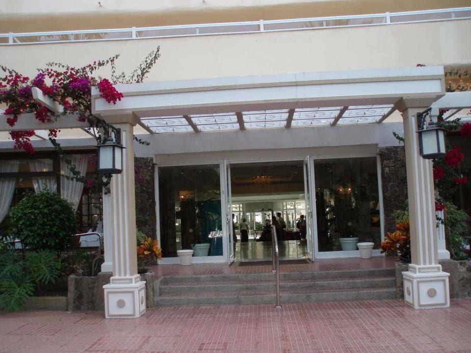 Garteneingang Hotel Riu Palace Palmeras