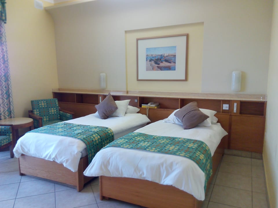 Zimmer Paradise Bay Resort Hotel