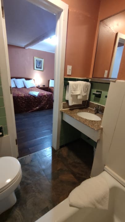 Zimmer Economy Motel Inn and Suites Somers Point