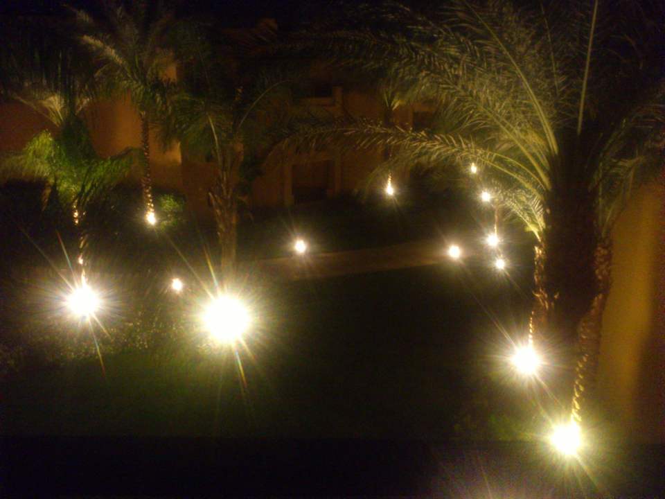 Вид с балкона вечером Stella Beach Resort & Spa Makadi Bay