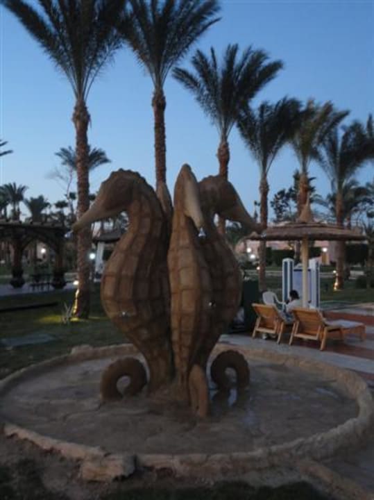 Neue Duschen am Kinderpool Beach Albatros Resort