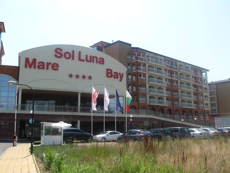 Front hotelu Sol Luna Bay