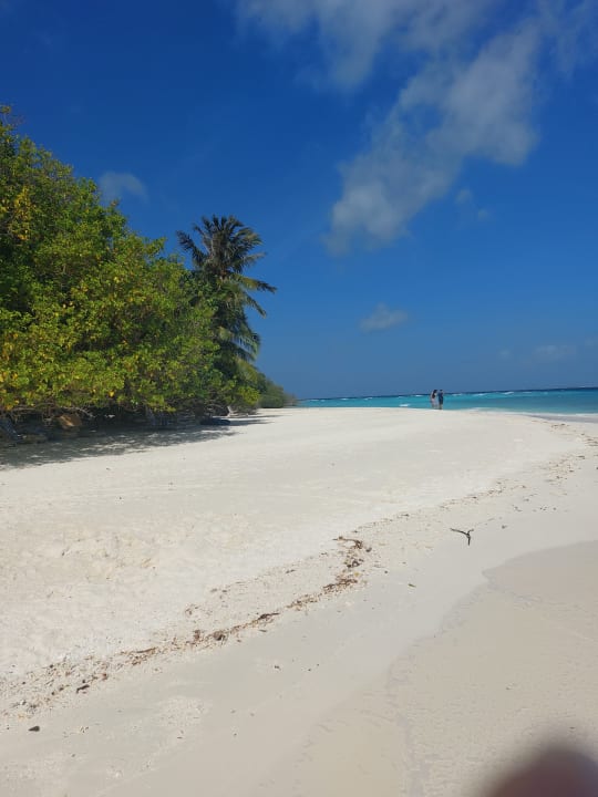 Strand Embudu Village