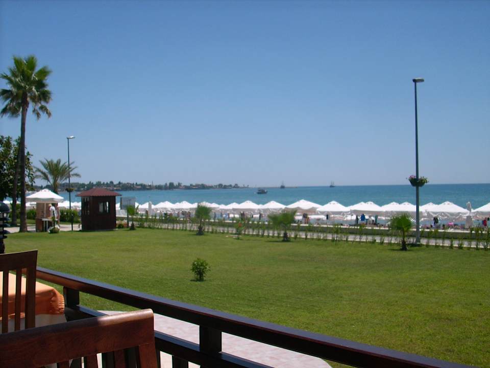 Tolle Aussicht beim Essen - jeden Tag -  Hotel Sirma