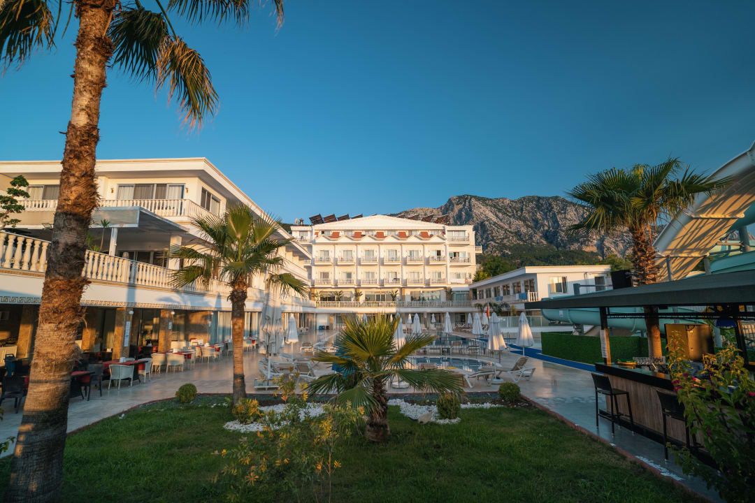 Außenansicht SL La Perla Hotel Kemer