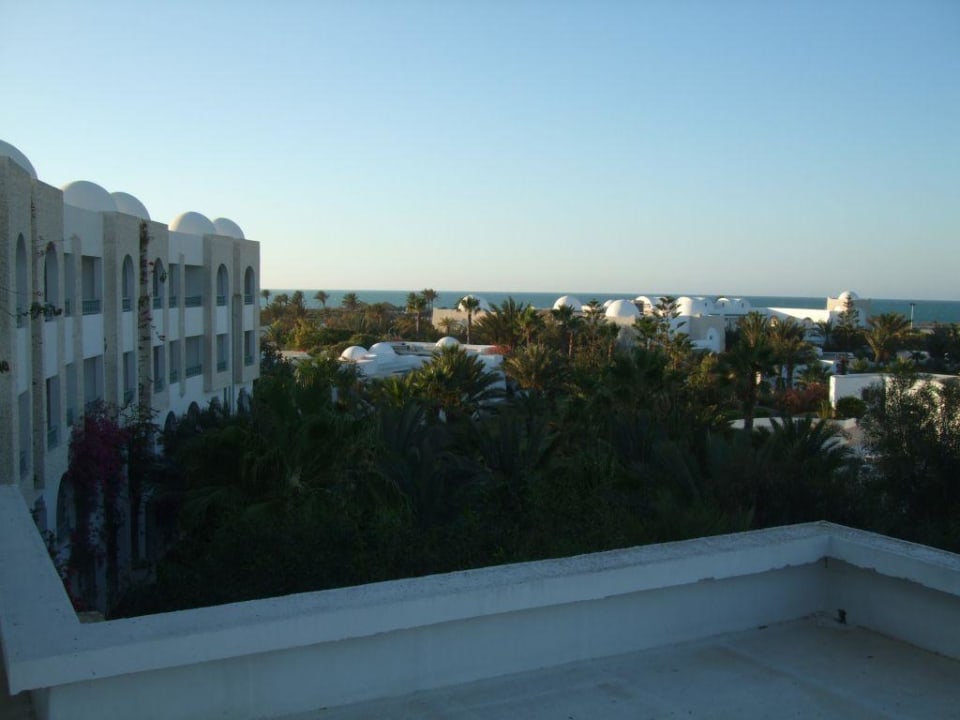 Blick vom Balkon Hotel Royal Garden Palace