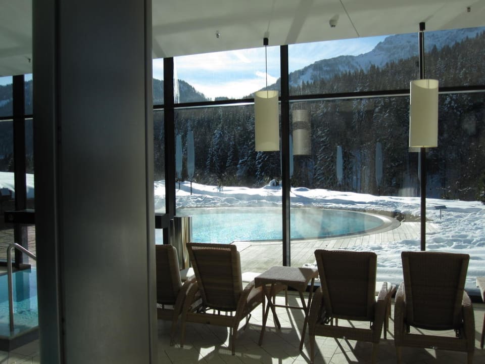 Aussenpool Kempinski Hotel Berchtesgaden