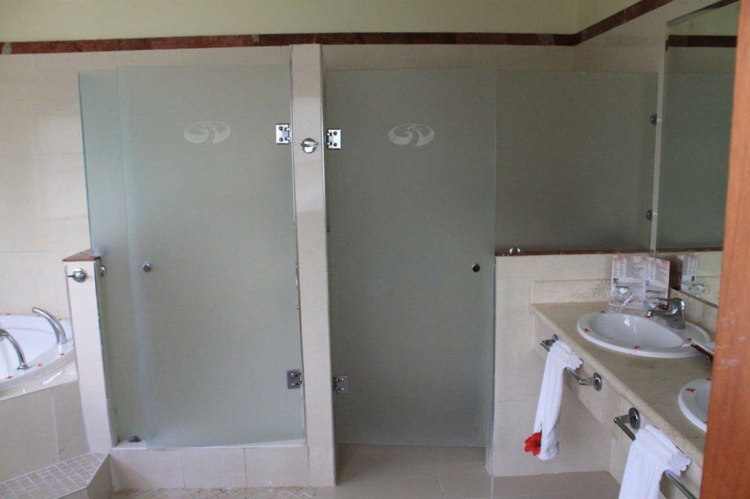 Dusche und WC Junior Suite Grand Palladium Select Bávaro Resort & Spa