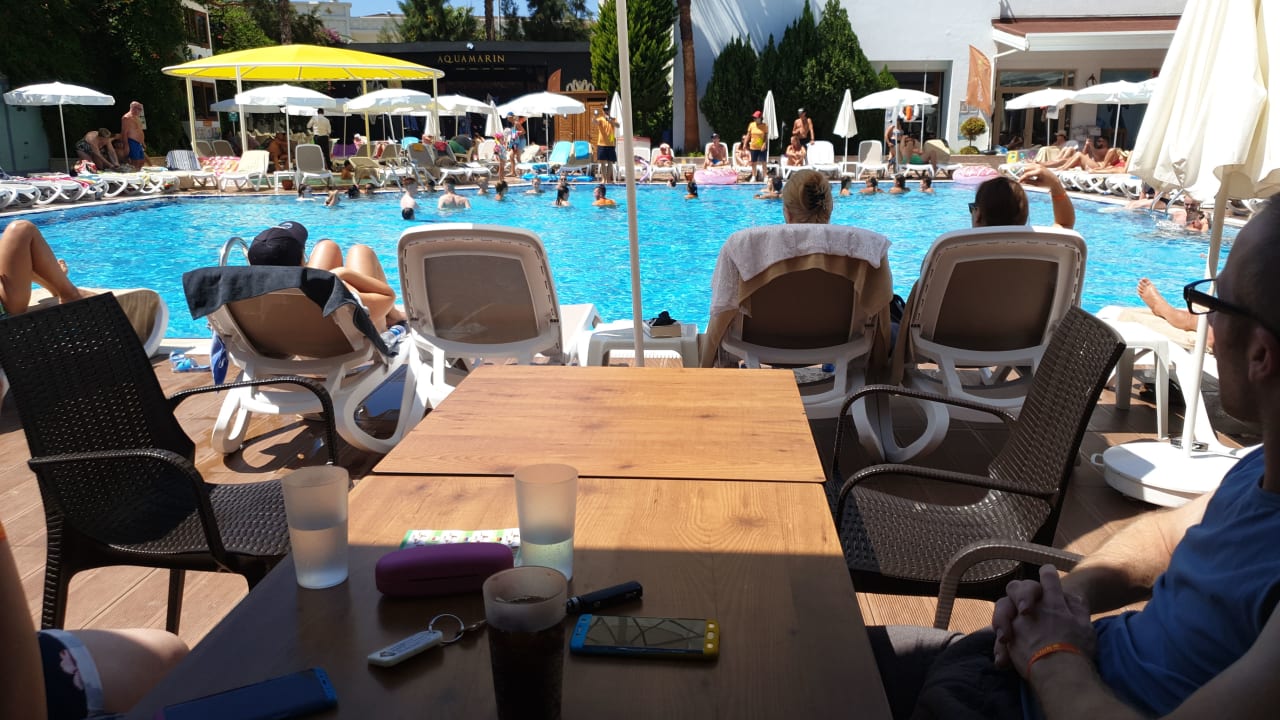 Pool Side Aquamarin Resort & Spa