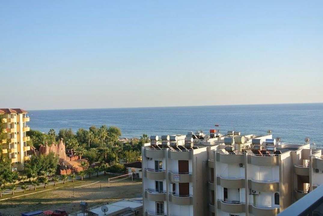 Seitlicher Meerblick Hotel Royal Garden Beach