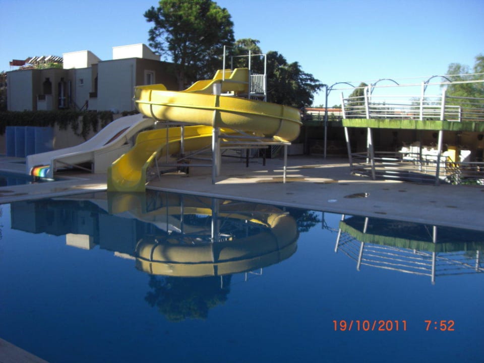 Geschlossener Pool Mira Meridia Beach Hotel