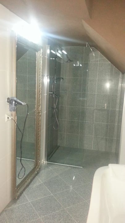 Dusche Hotel Zeilinger Schlössl